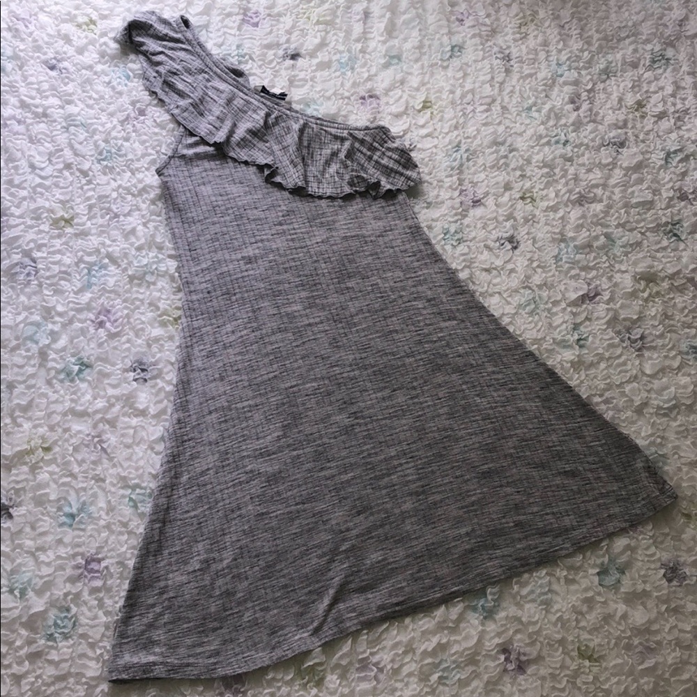 Uni-strap gray dress
